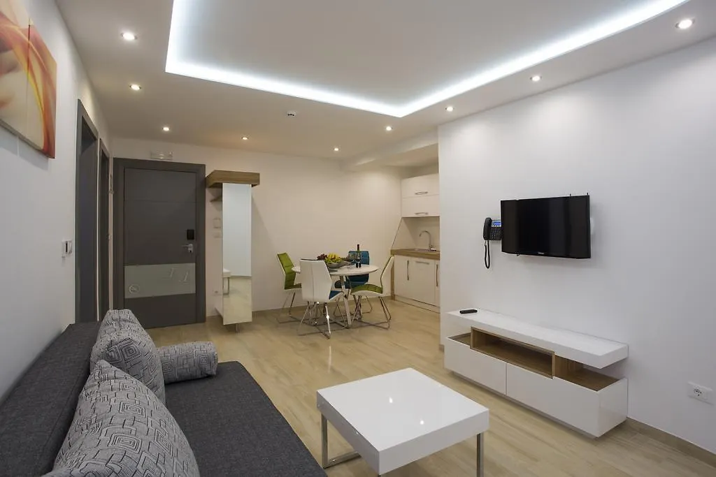 Adrion Aparthotel Pula