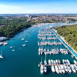 Ribarska Koliba **** Пула