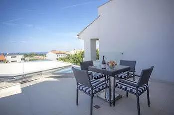 Adrion Aparthotel Pula
